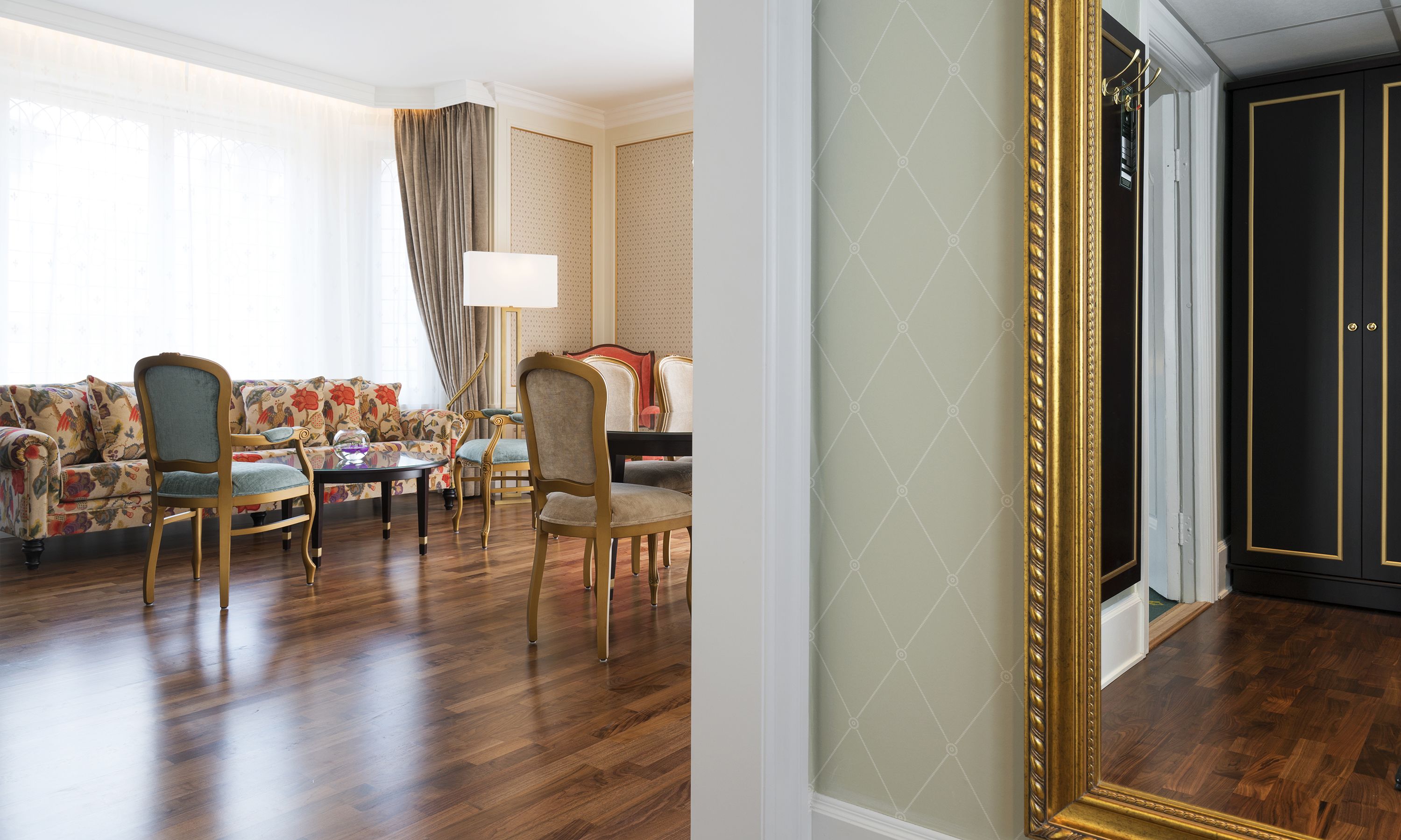 minibar, in-room safe, desk, laptop workspace