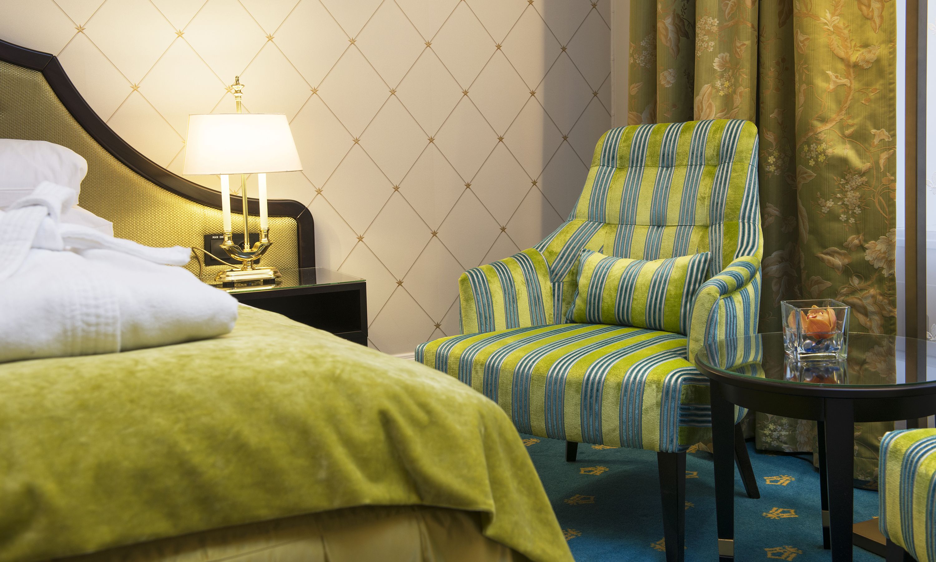 Superior Room, Non Smoking | Minibar, in-room safe, desk, laptop workspace