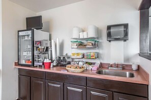 Free continental breakfast