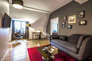 Suite | Caja fuerte, wifi gratis, ropa de cama