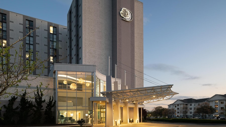 DoubleTree by Hilton Virginia Beach