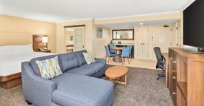 Studiosuite, 1 King-Bett | Hochwertige Bettwaren, Zimmersafe, Schreibtisch