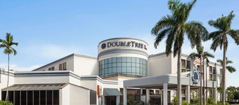 Doubletree by Hilton Fort Myers at Bell Tower Shops