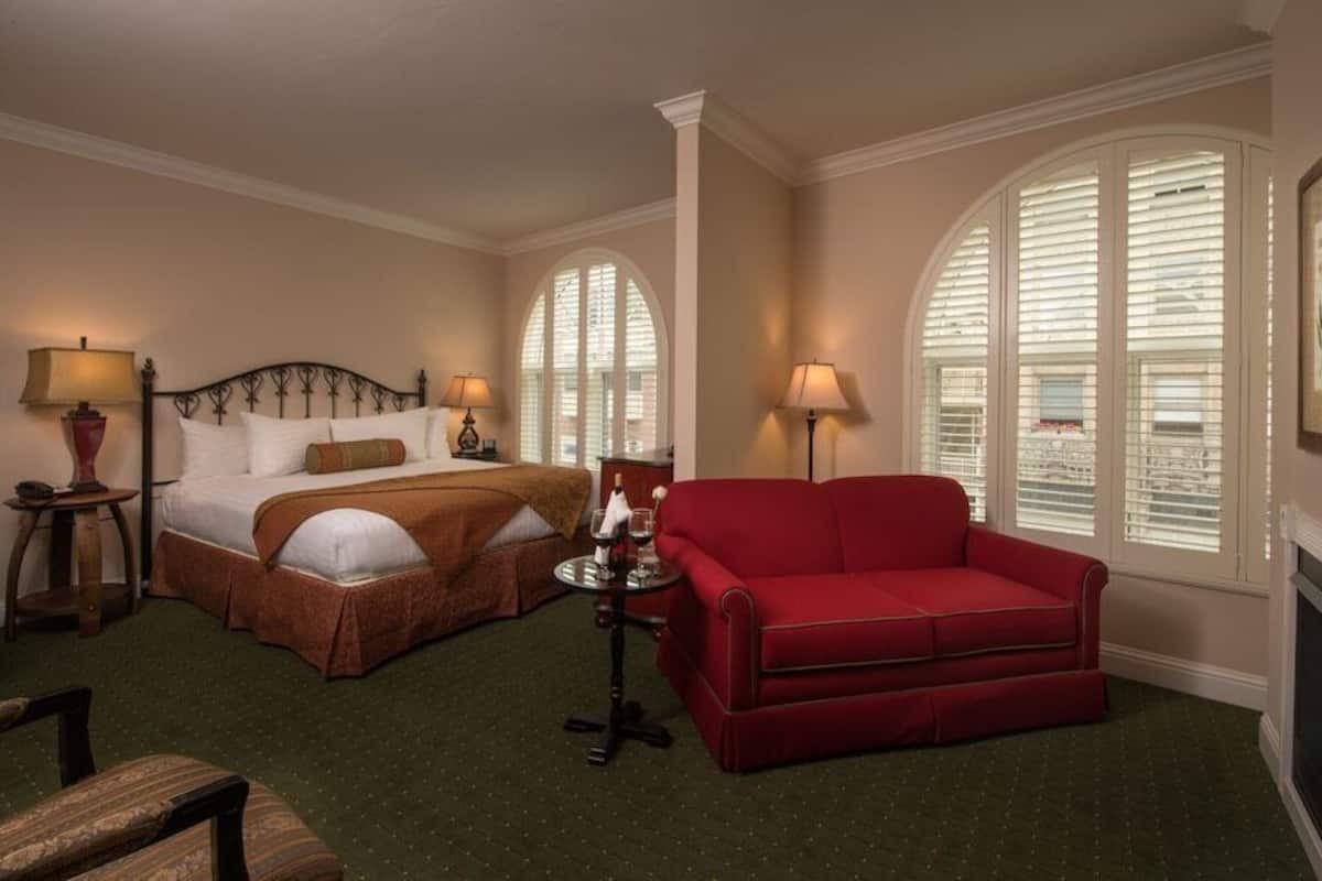 Premium bedding, pillowtop beds, rollaway beds, free WiFi