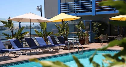 Waterfront Hotel, part of JdV by Hyatt (12381)