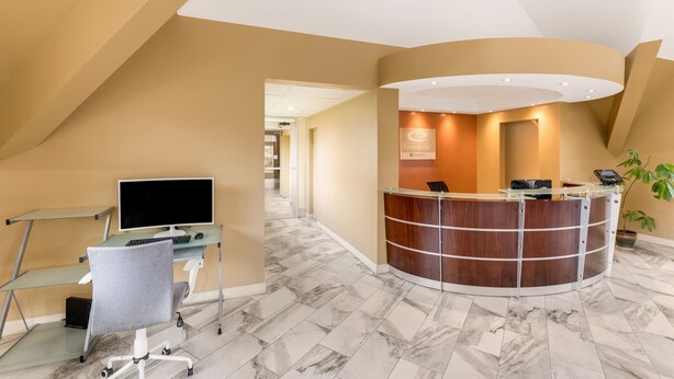 Reception - Econo Lodge Inn & Suites Binghamton Area (Binghamton)