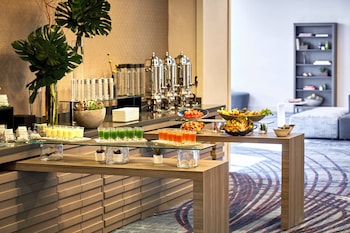Meeting space at Los Angeles Airport Marriott