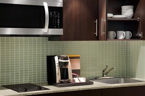 Refrigerador, microondas