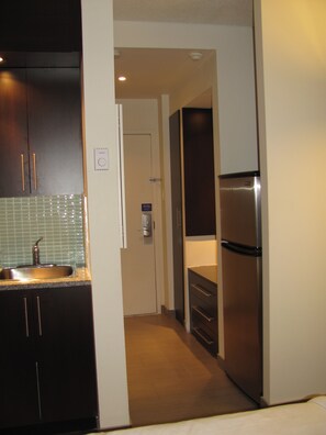 Refrigerador, microondas