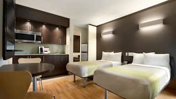 Quarto standard, 2 camas de solteiro, cozinha americana | Wi-Fi de cortesia