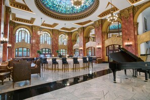 3 bars/lounges, cocktail bar, rooftop bar - Hotel Paso Del Norte, Autograph Collection (El Paso)