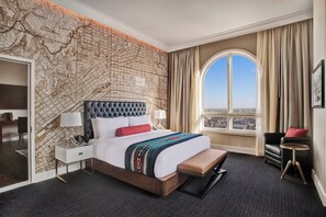 Premium bedding, down comforters, pillowtop beds, in-room safe - Hotel Paso Del Norte, Autograph Collection (El Paso)