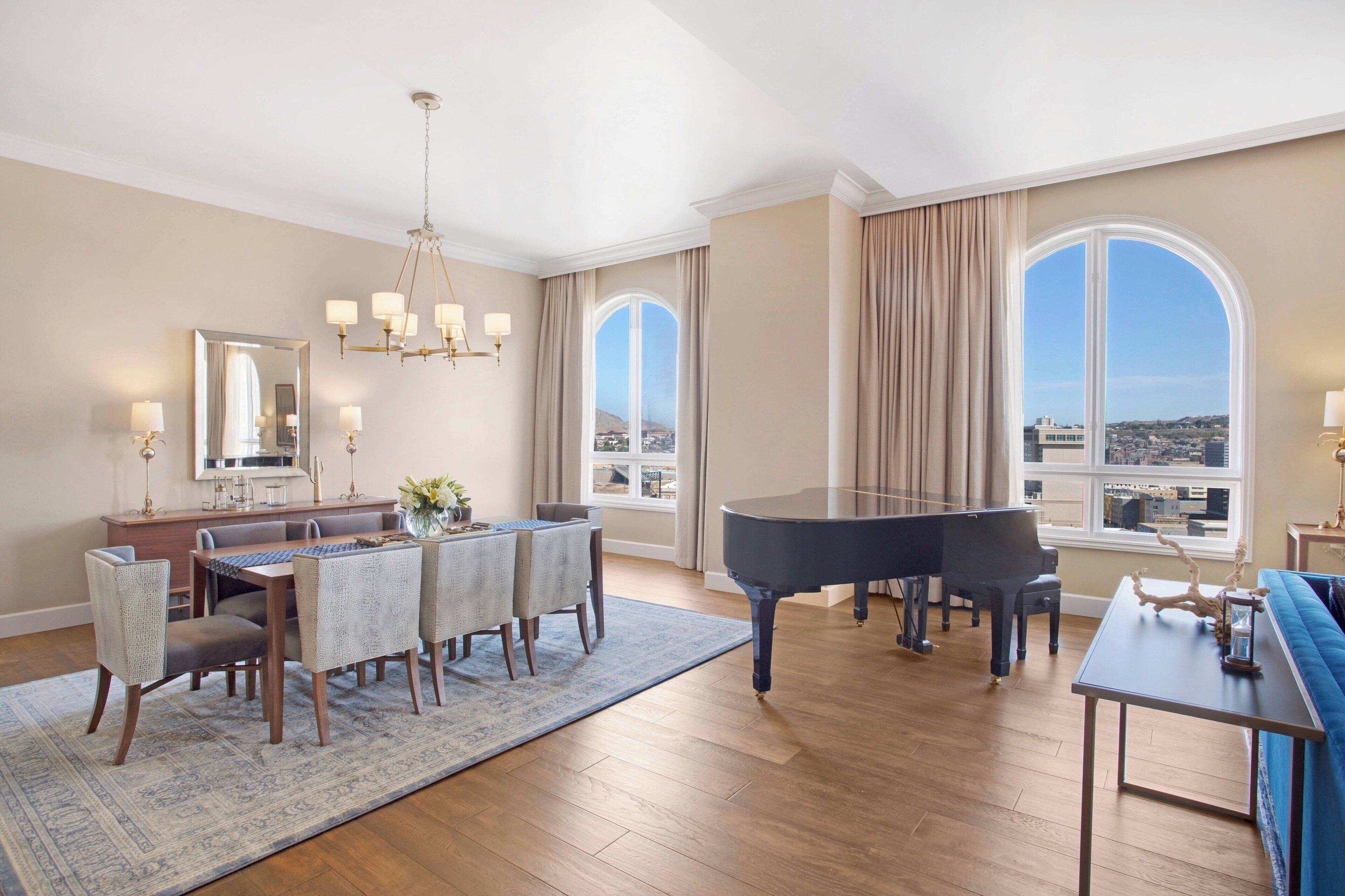 En 37-tommers LCD-TV med kabel-kanaler samt TV og filmkjøp