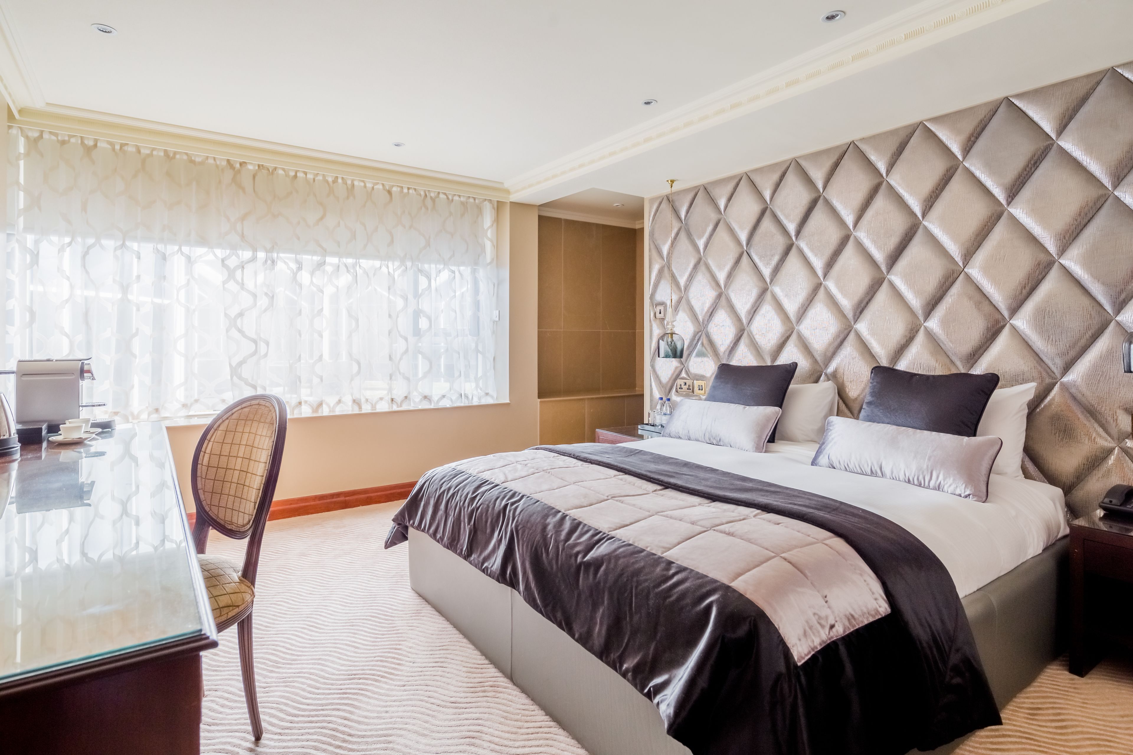 Egyptian cotton sheets, premium bedding, in-room safe