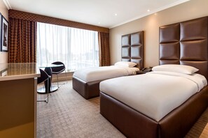 Egyptian cotton sheets, premium bedding, in-room safe