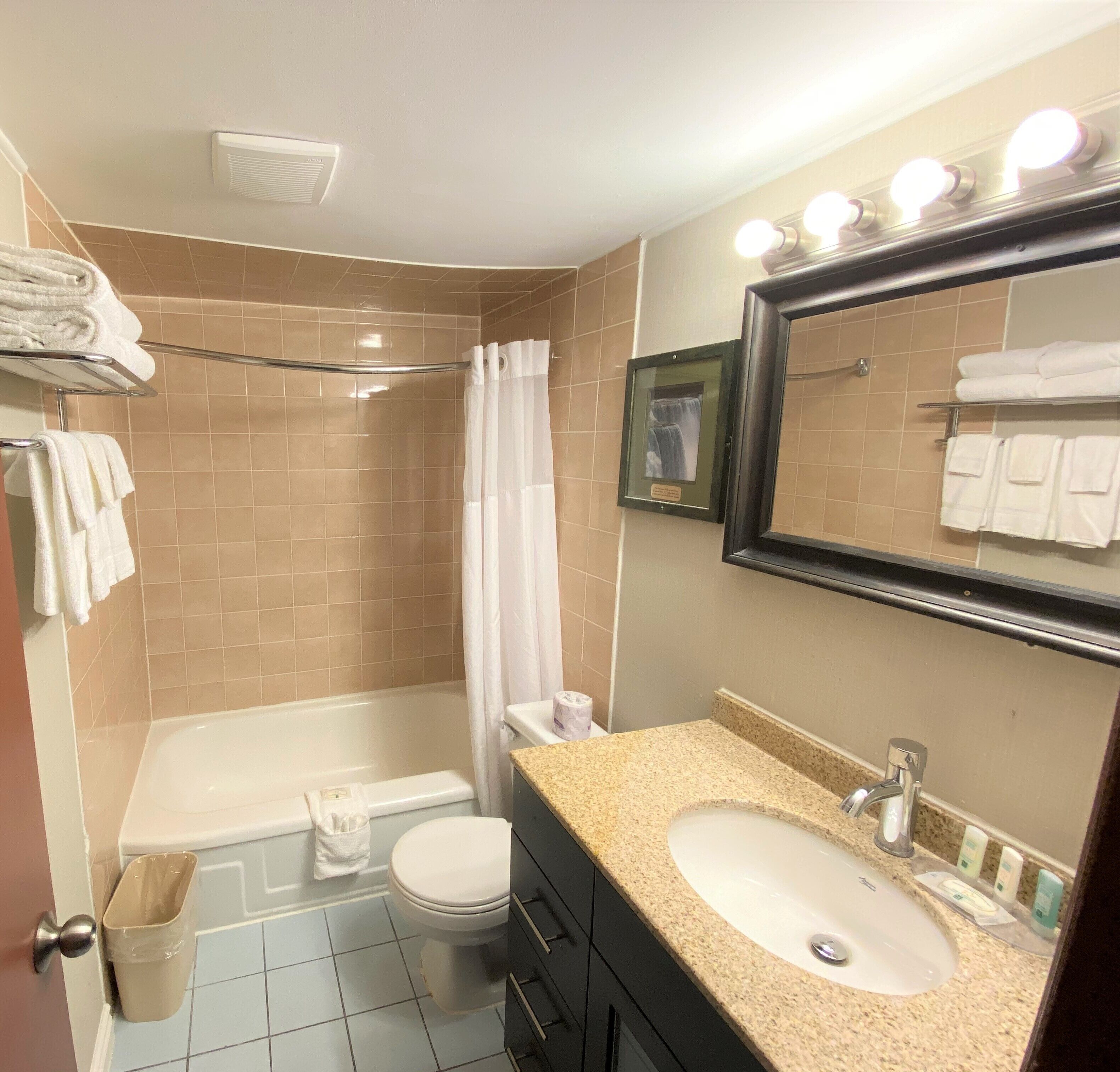 Photo - Quality Inn & Suites