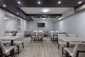 매일 풀 브렉퍼스트 무료 아침 식사 포함