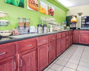 Free daily buffet breakfast