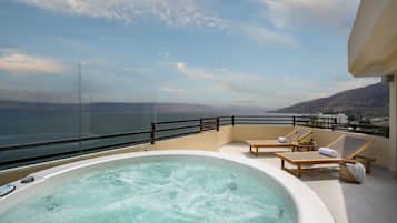 Executive-Zimmer, Whirlpool | Terrasse/Patio