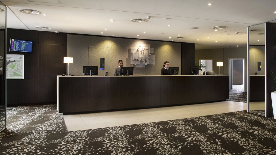 Holiday Inn Melbourne Airport by IHG