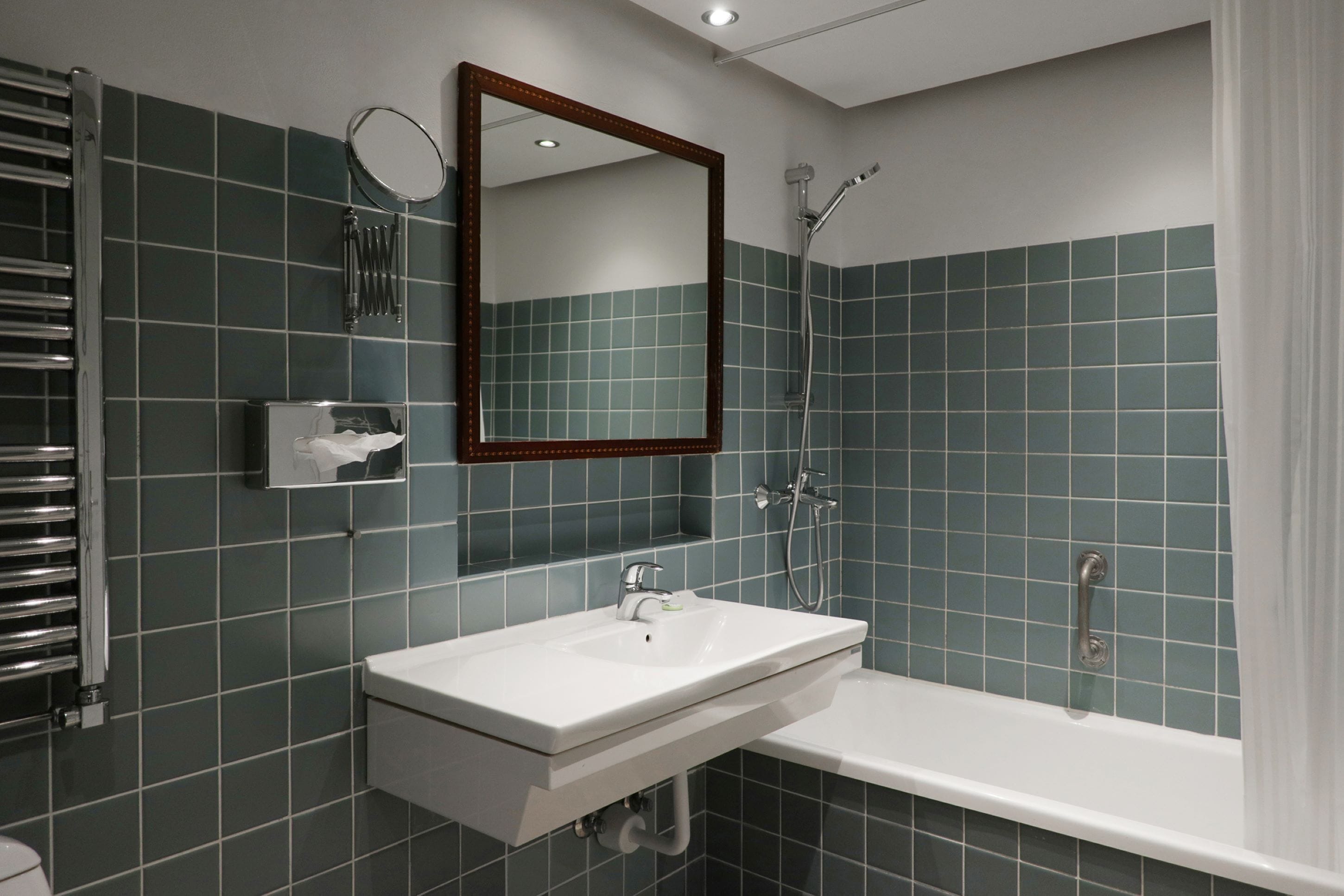 standard double room, sea view | bathroom | free toiletries, hair dryer, towels, soap