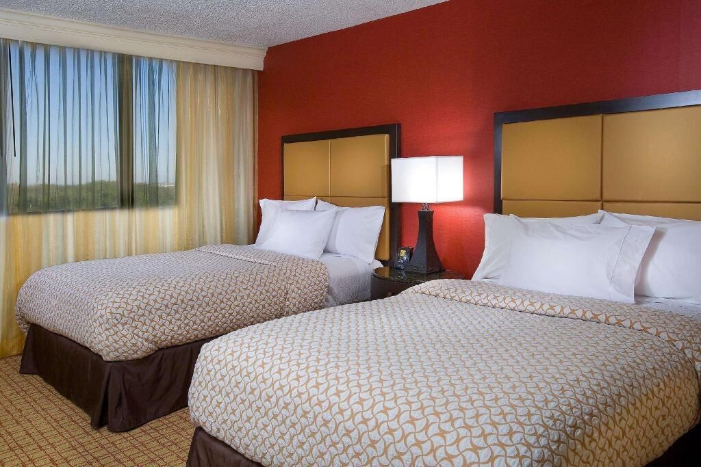 1 bedroom, pillow-top beds, in-room safe, desk