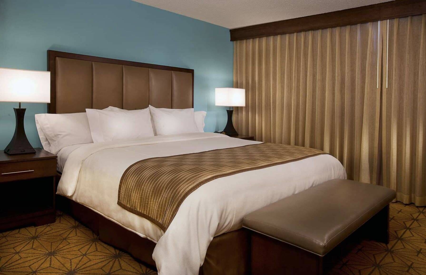 1 bedroom, pillow-top beds, in-room safe, desk