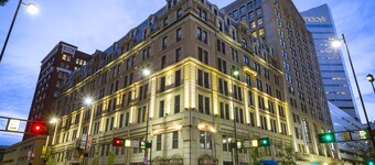 The Cincinnatian Hotel Curio Collection by Hilton