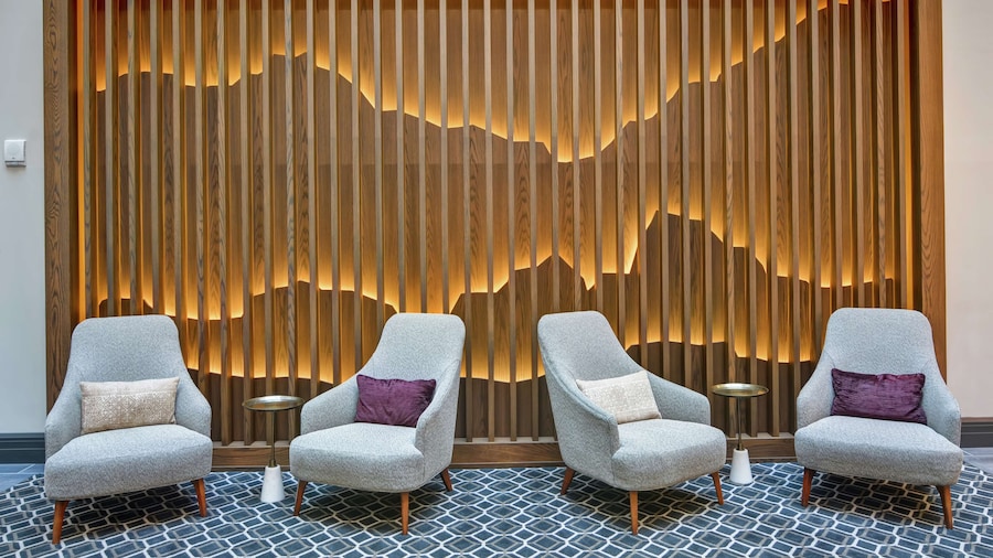 The Cincinnatian Hotel Curio Collection by Hilton