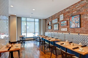 Daily cooked-to-order breakfast for a fee