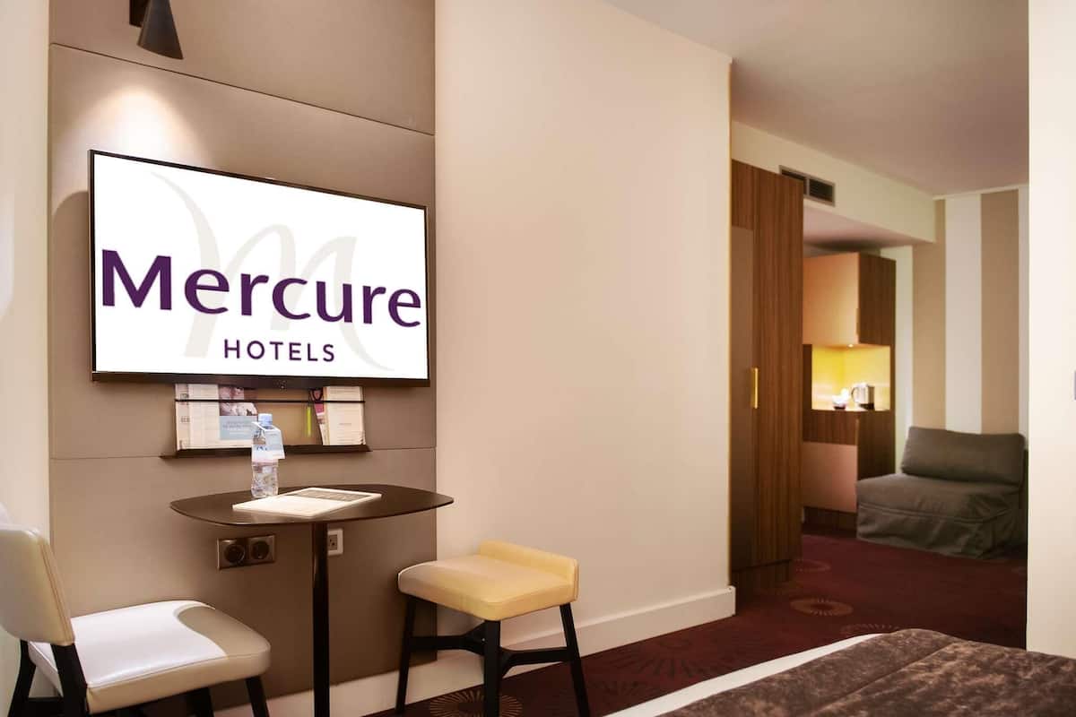 Chambre classique, Plusieurs lits | Literie de qualité, lit avec matelas en mousse à mémoire, minibar