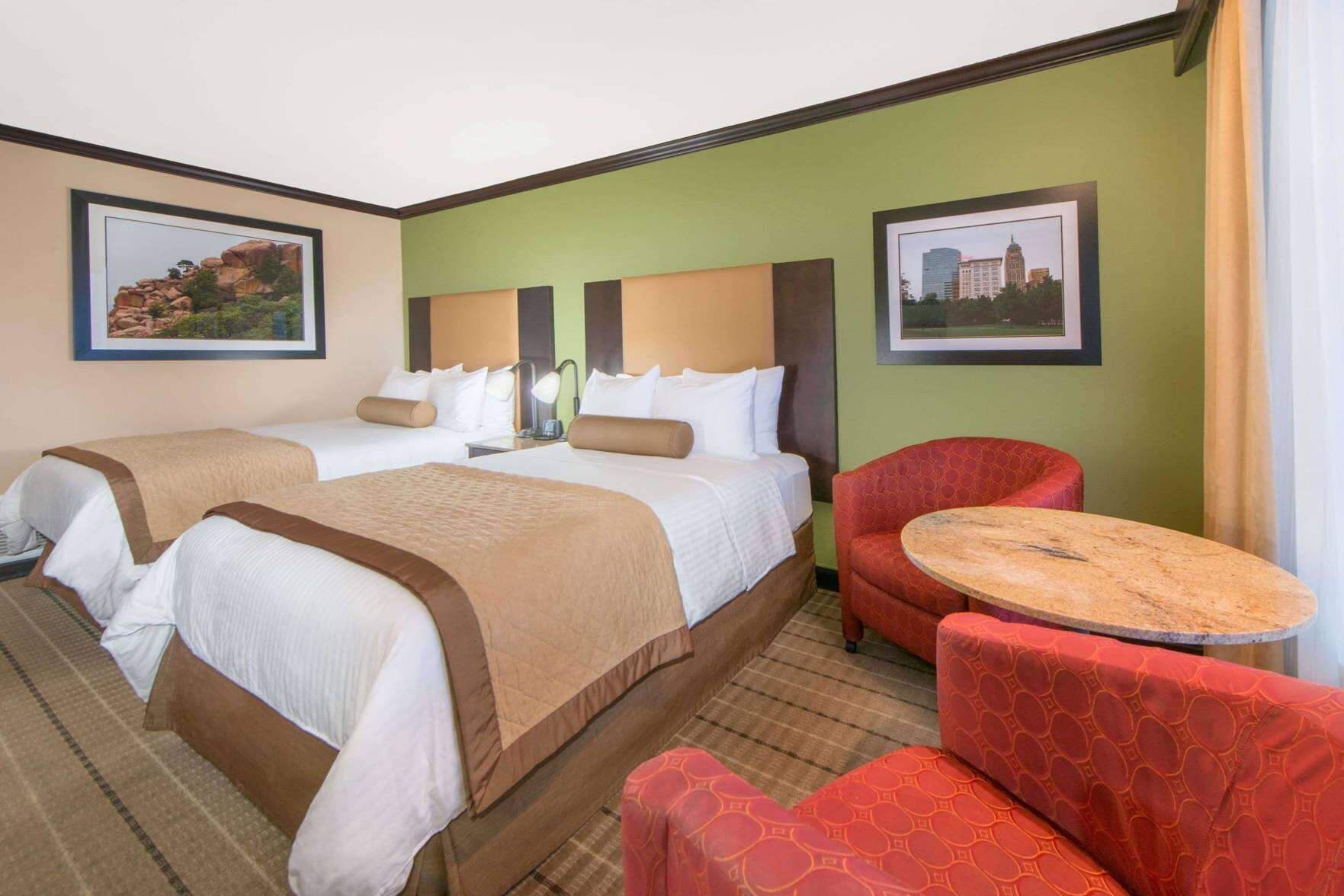Premium bedding, in-room safe, desk, iron/ironing board