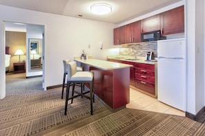 Fridge, microwave, coffee/tea maker