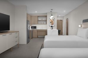 Hypo-allergenic bedding, in-room safe, desk, laptop workspace