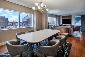 Room, City View (Parlor) | City view