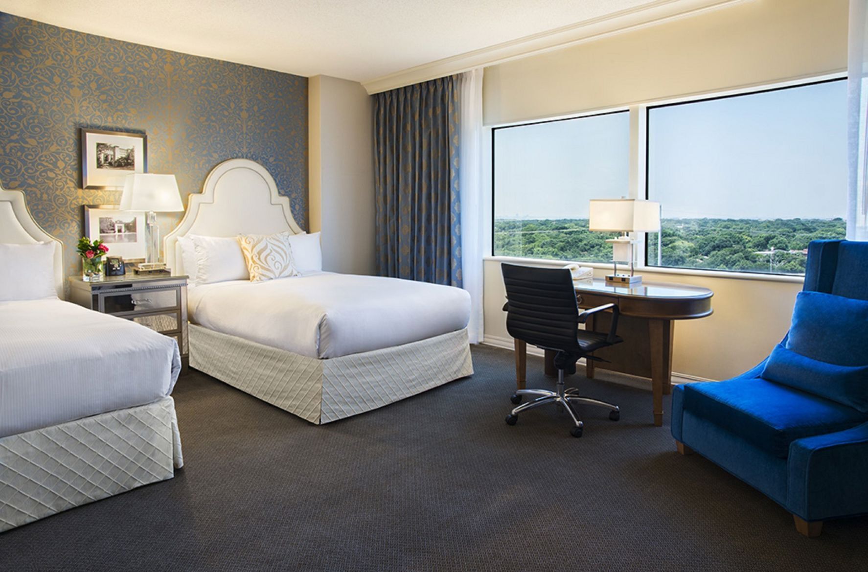Premium bedding, pillowtop beds, in-room safe, desk