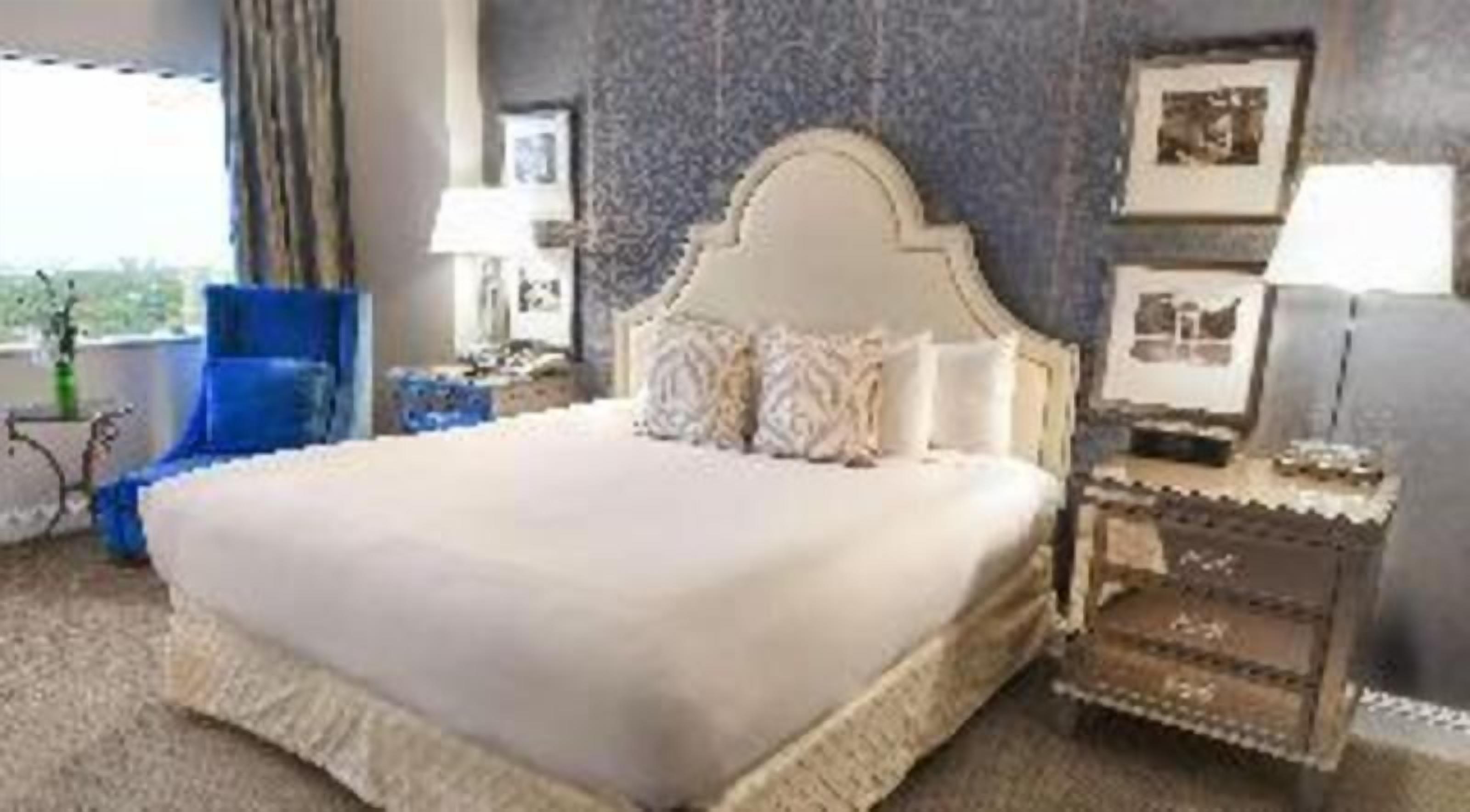 Premium bedding, pillowtop beds, in-room safe, desk