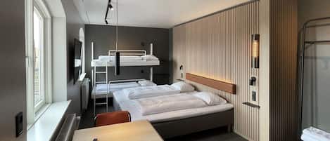 Family Studio | 1 bedroom, desk, iron/ironing board, cribs/infant beds