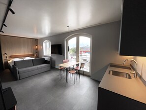 Comfort Apartment | Desk, iron/ironing board, cribs/infant beds, rollaway beds - Four Points Flex by Sheraton Køge (Koge)