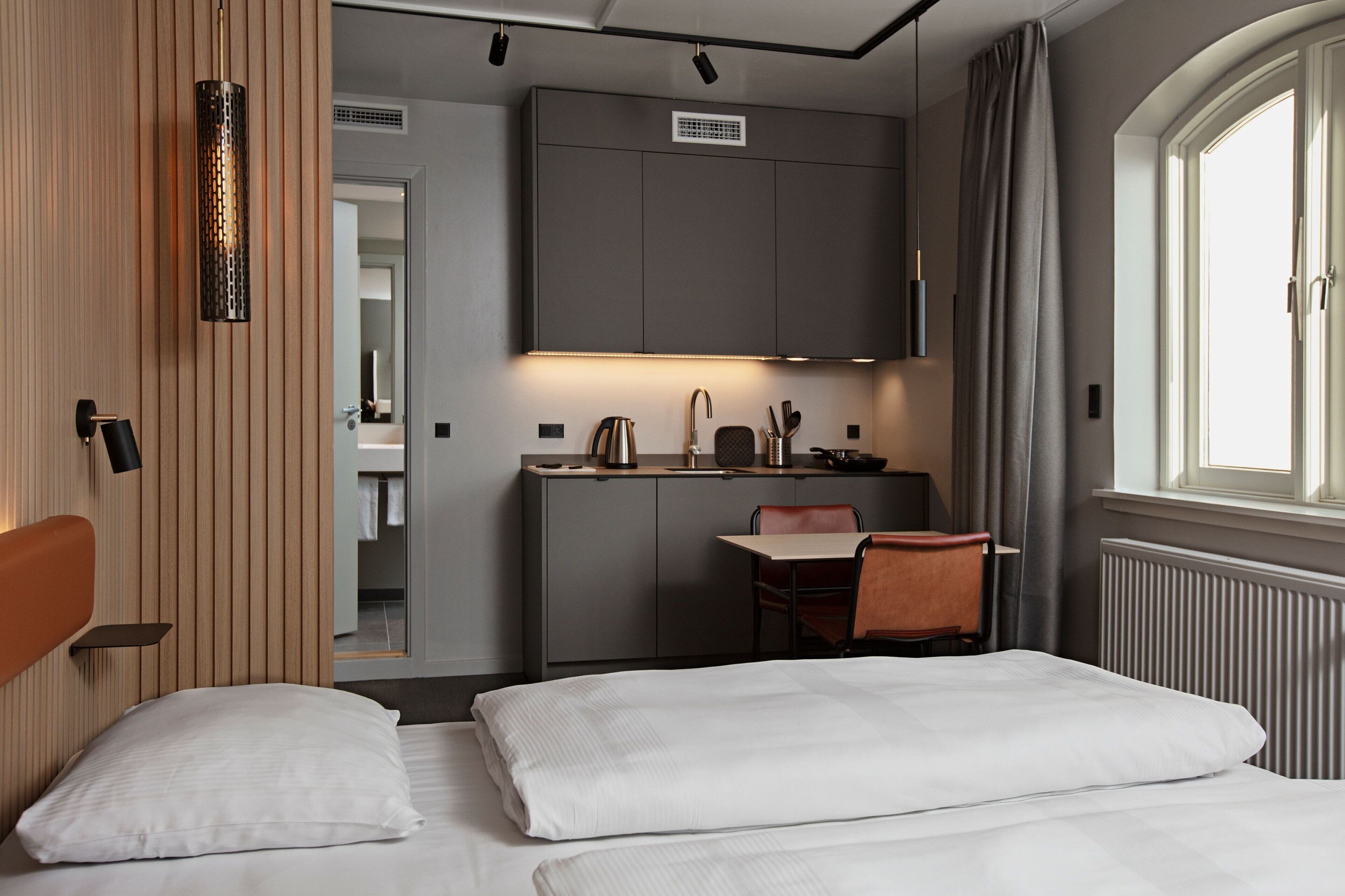 Family Studio, 1 Double Bed | Desk, iron/ironing board, cribs/infant beds, rollaway beds