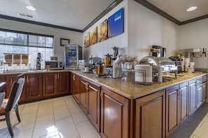 Bao gồm bữa sáng buffet