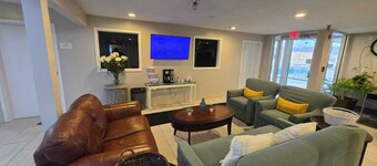 Copley Inn & Suites By OYO Akron OH