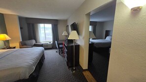 1 King Bed & 2 Full Bed