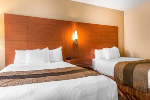 Standard Room, 2 Double Beds, Non Smoking | Desk, iron/ironing board, rollaway beds, free WiFi - Quality Inn & Suites (Hawkesbury)