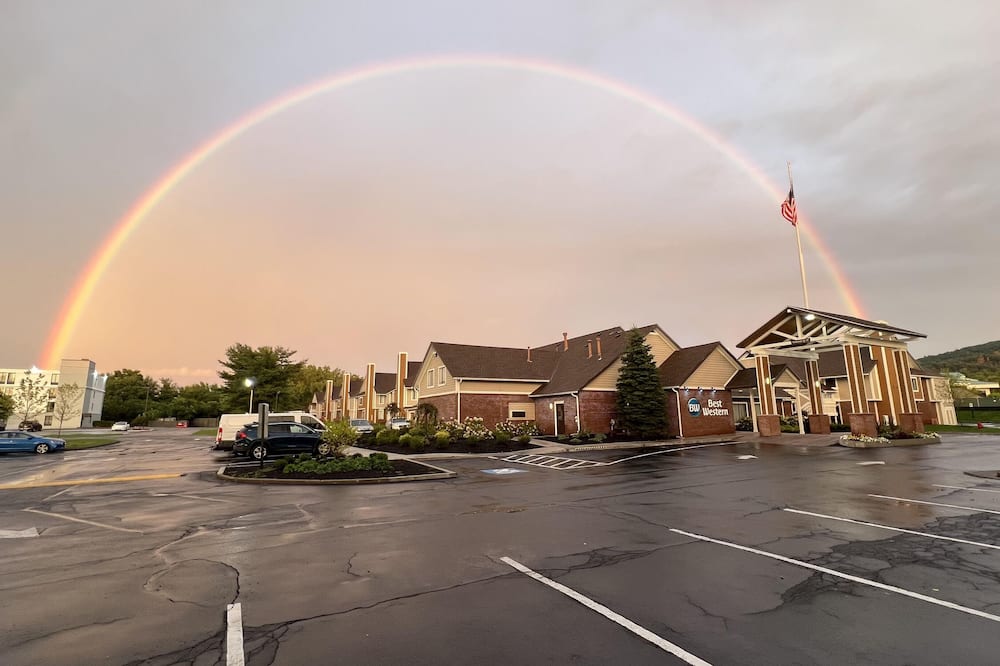Best Western Fishkill Inn & Suites