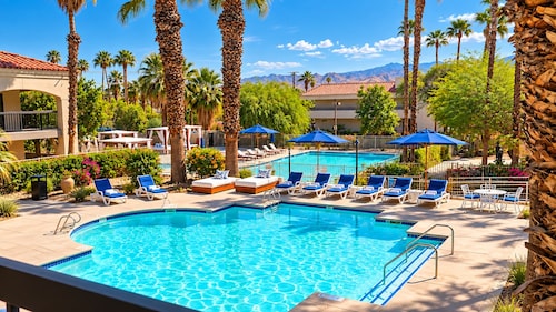 L3 Oasis Hotel