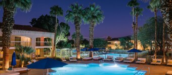 L3 Oasis Hotel