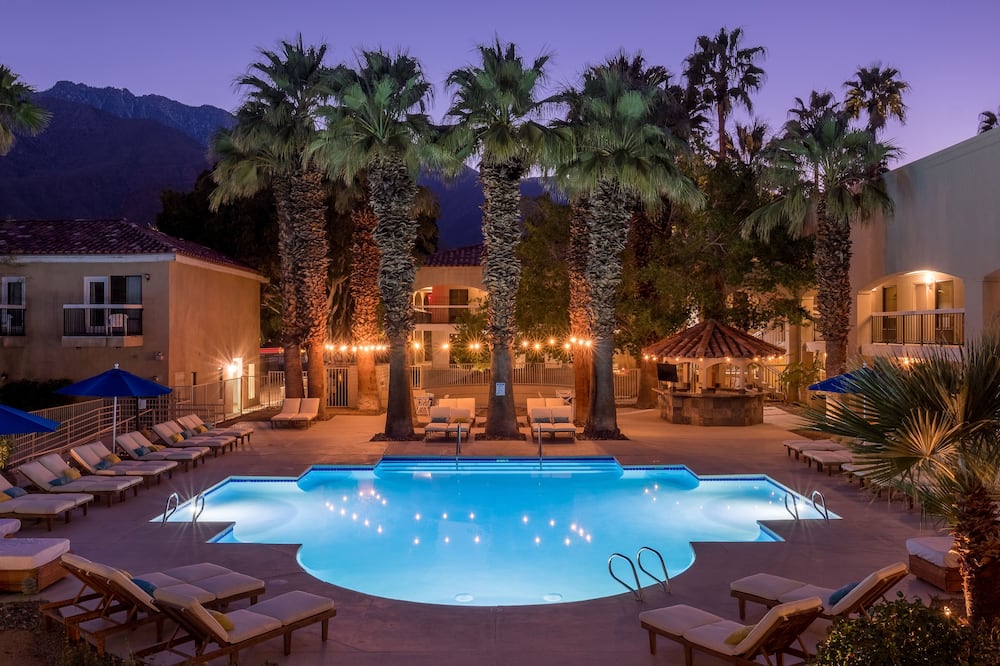 L3 Oasis Hotel