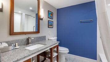 Free toiletries, hair dryer