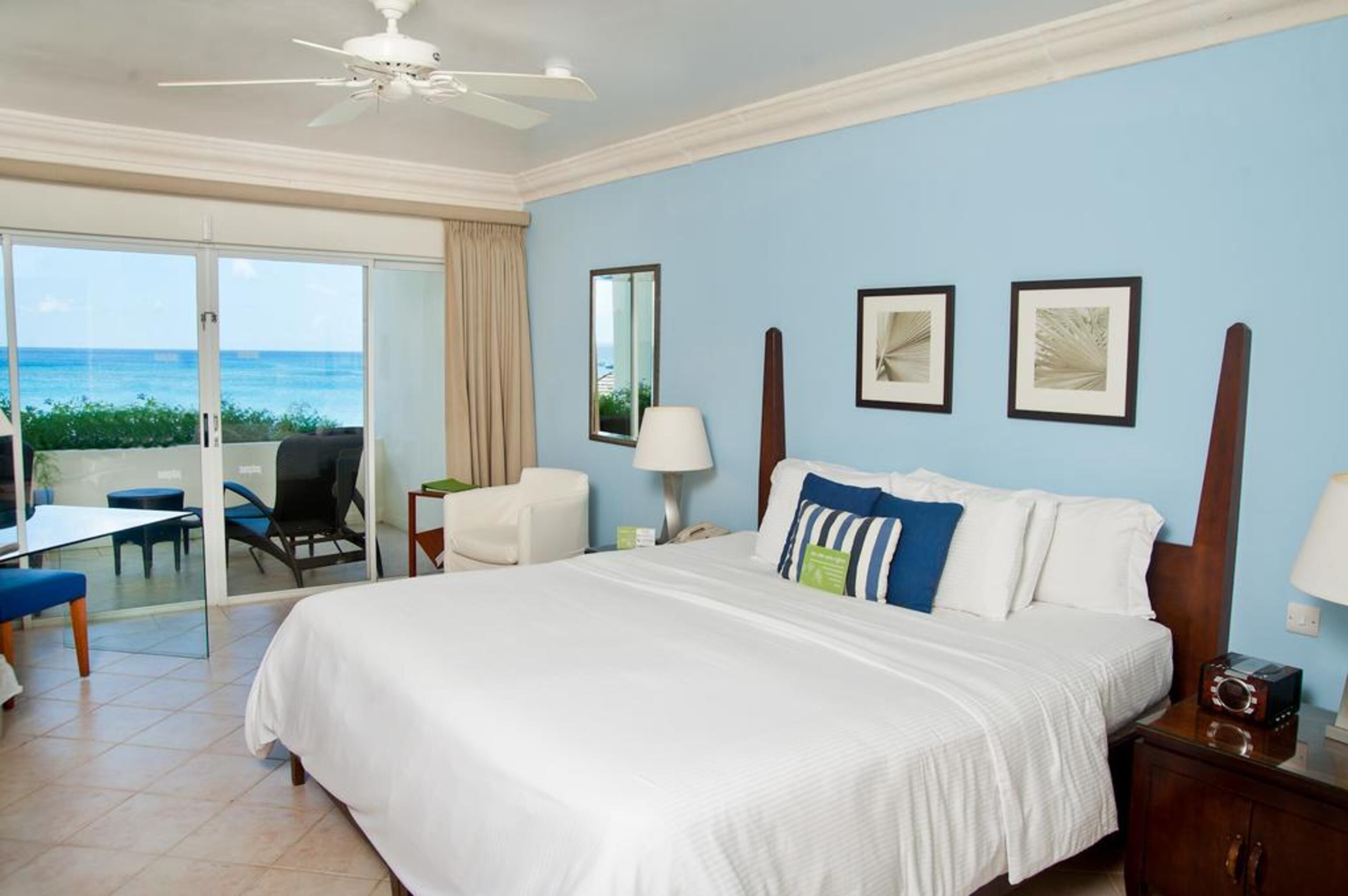 Premium bedding, in-room safe, individually decorated